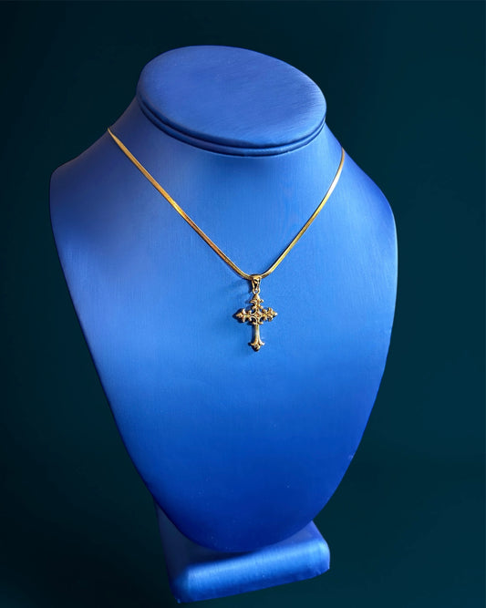 Cruz de Jesus necklace