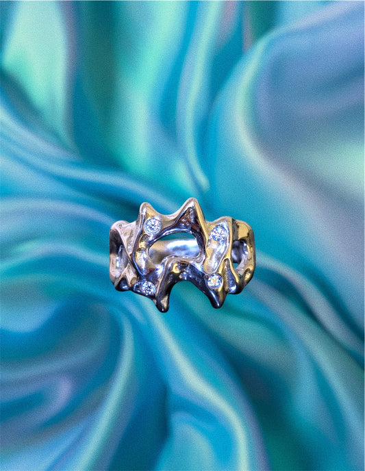 Big Wobbly Ring